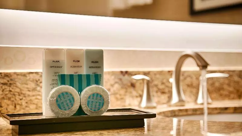 スイート, Best Western Plus Suites Hotel Coronado Island