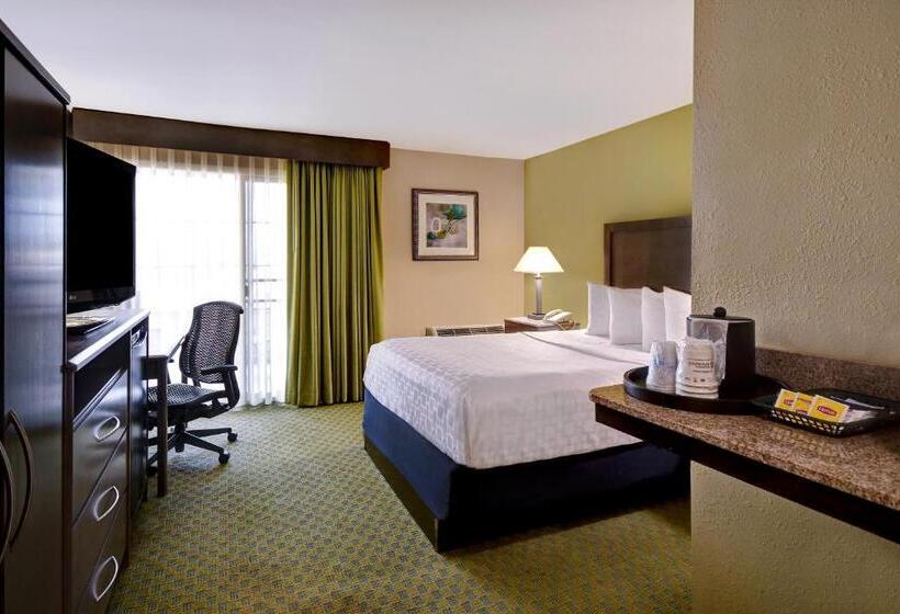 Номер Стандарт, The Prussia Hotel, Bw Signature Collection