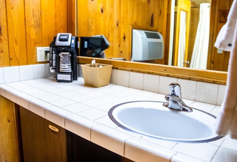 标准间, Big Horn Lodge