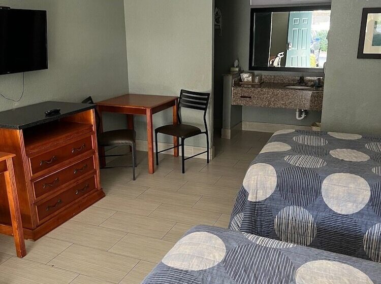 غرفه قياسيه سريرين مزدوجين, Brandon Motor Lodge