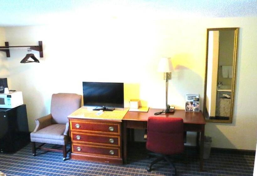 غرفه قياسيه سريرين مزدوجين, Budget Host Airport Inn