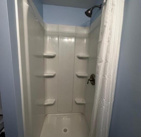 스탠다드 룸 킹사이즈 침대, Blue Spruce