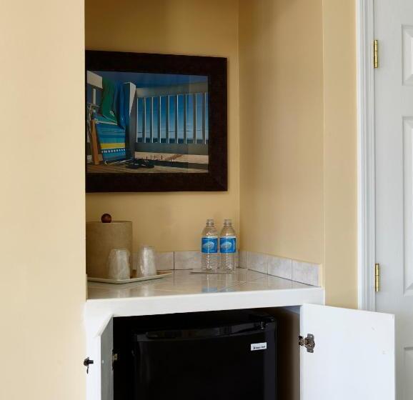 חדר סטנדרט עם מיטת קינג, Breezeway Resort