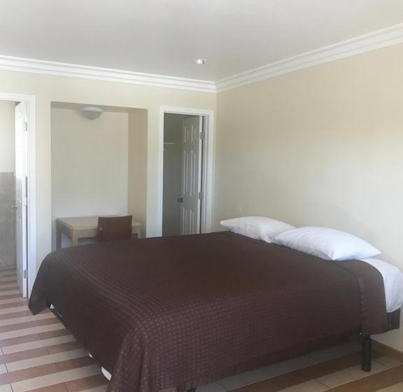 غرفة قياسية سرير كينج, All 8 Motel