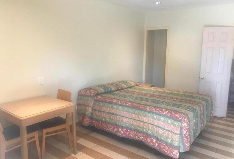 غرفة قياسية, All 8 Motel