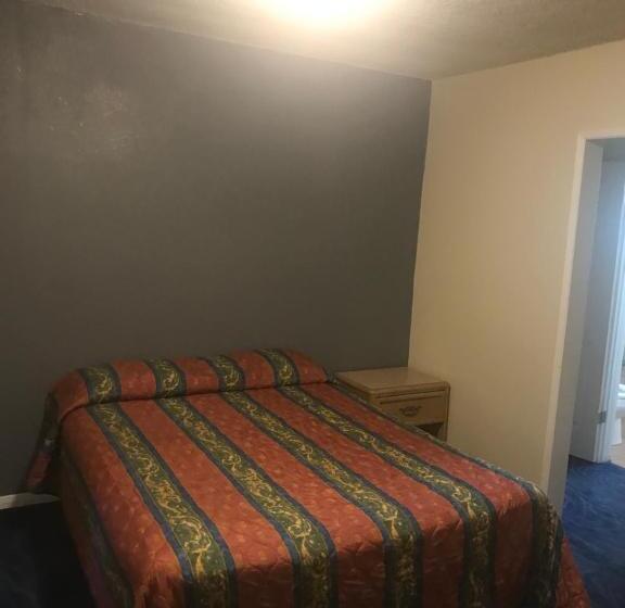 غرفة ديلوكس, All 8 Motel