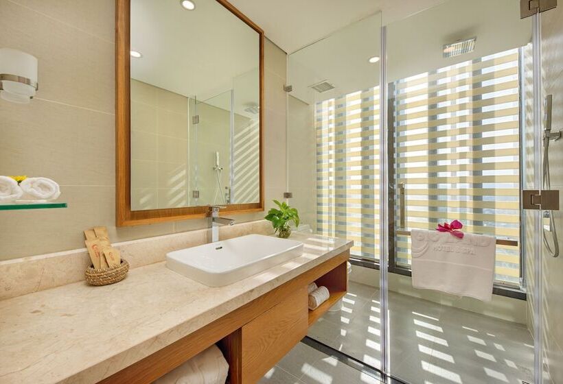 家庭间, G8 Luxury Hotel And Spa Da Nang