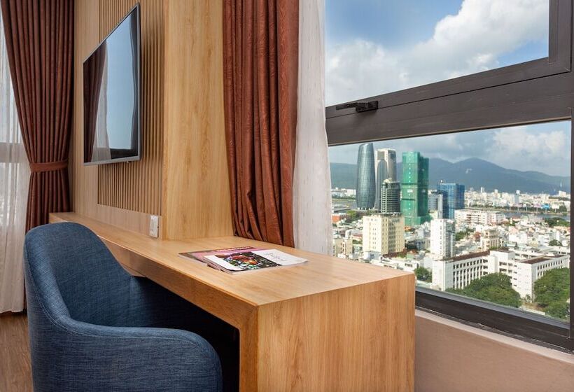 豪华三人间, G8 Luxury Hotel And Spa Da Nang