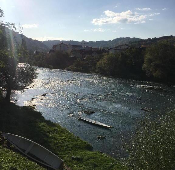 آپارتمان 3 خوابه, Excellency Apartmani