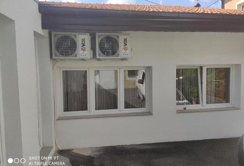 آپارتمان 1 خوابه همکف, Excellency Apartmani