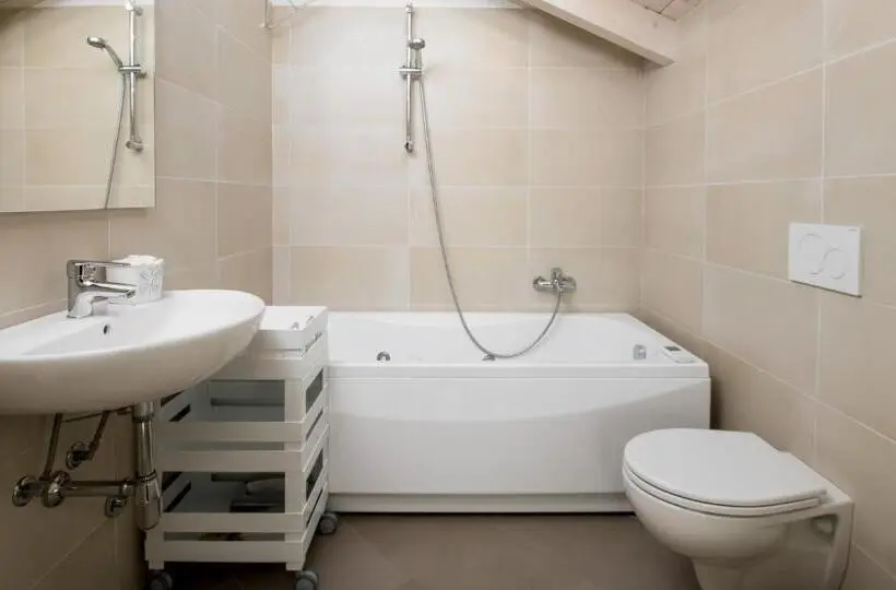 اتاق استاندارد با وان آب گرم, Fiorenzuola Bed & Breakfast