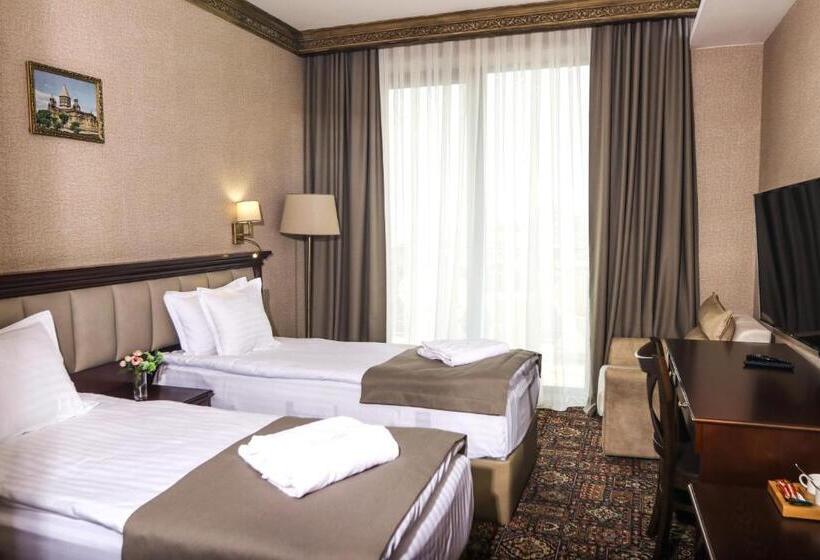 스탠다드 룸, Konyak