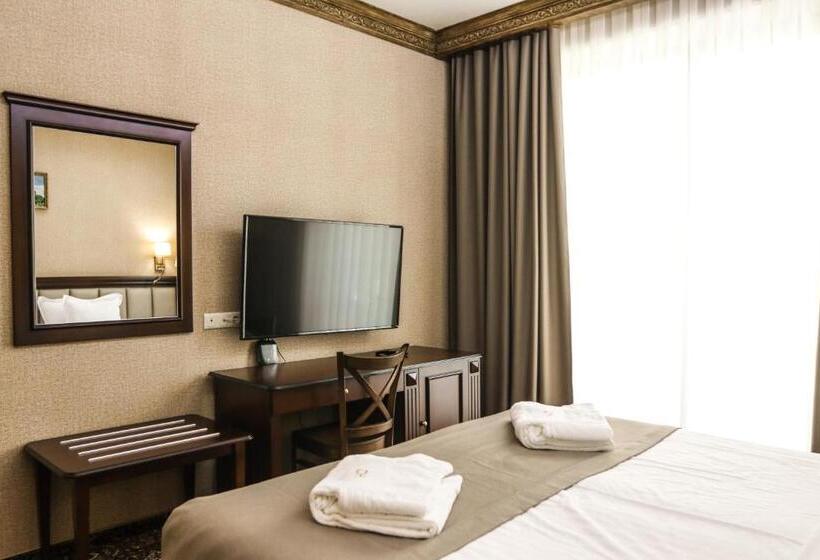 스탠다드 룸, Konyak