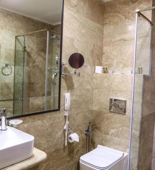 수피리어 스위트, Konyak