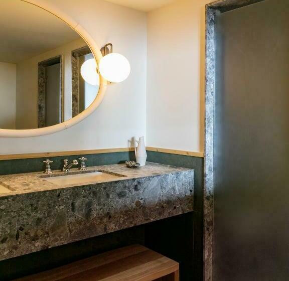 اتاق پرستیژ, Le Coucou Méribel