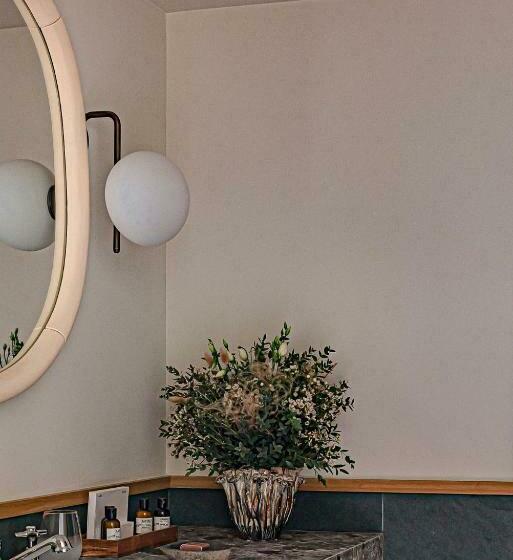 سوییت جونیور لوکس, Le Coucou Méribel