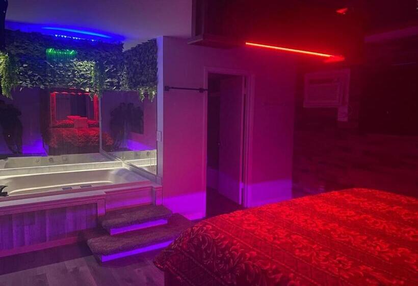 Люкс с гидромассажем, Des Plaines Motel