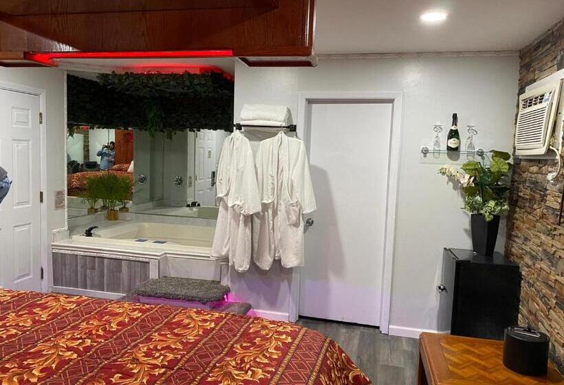 سوئیت با وان آب گرم, Des Plaines Motel