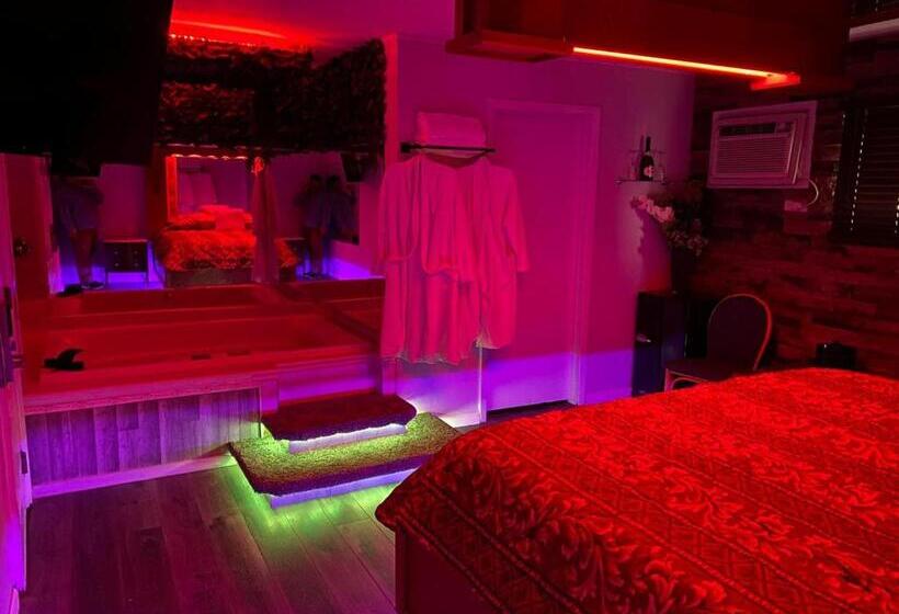 سوئیت با وان آب گرم, Des Plaines Motel