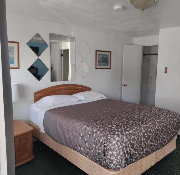 غرفة قياسية, Eight Bar B Motel