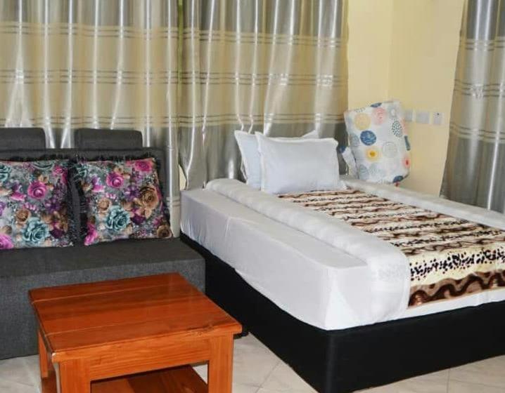 디럭스 룸, Fq Hotel Mbeya