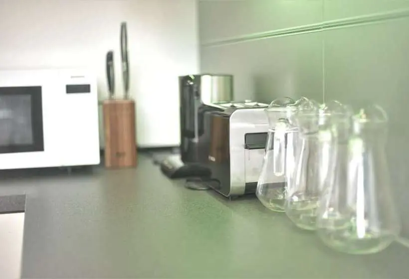 اتاق خانوادگی با سرویس بهداشتی مشترک, Nuuk City Hostel