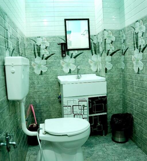 デラックスルーム, Mh Guest House
