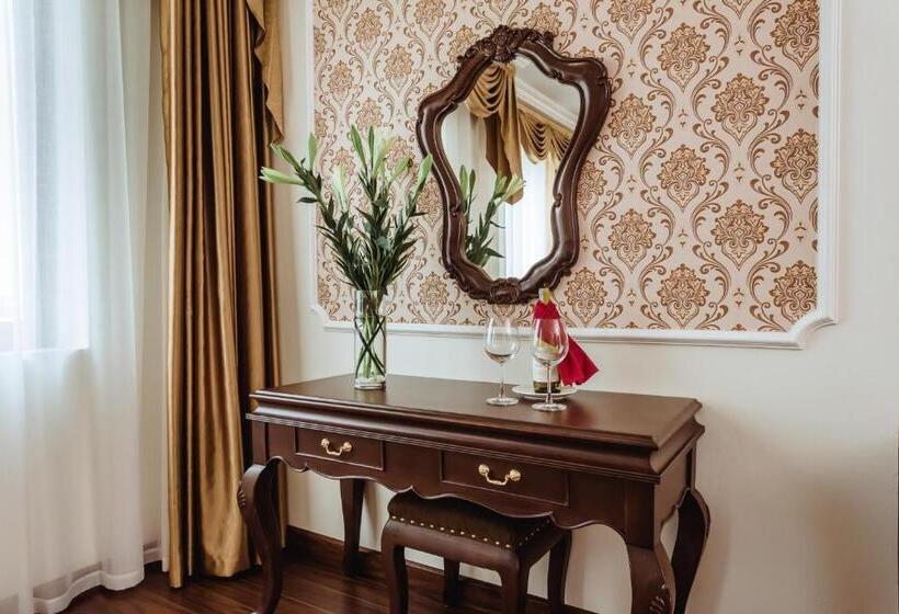 اتاق لوکس, Dragon Legend