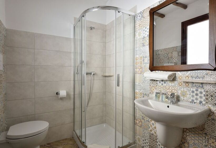 חדר סטנדרט, Goloritze