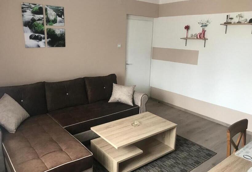 سوییت خانوادگی, Ski Kuca Pale