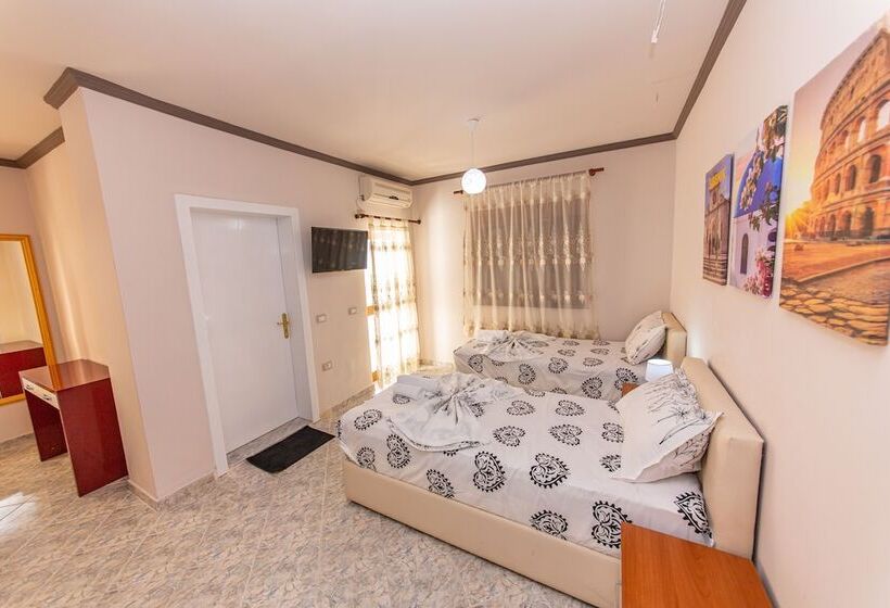 חדר משפחתי, Fiore