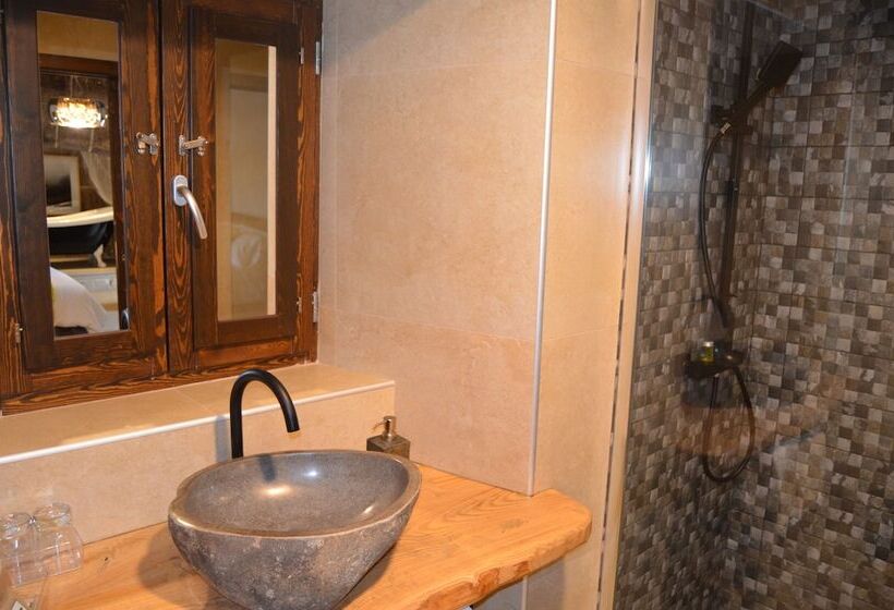 디럭스 룸, Reitoral De Parada