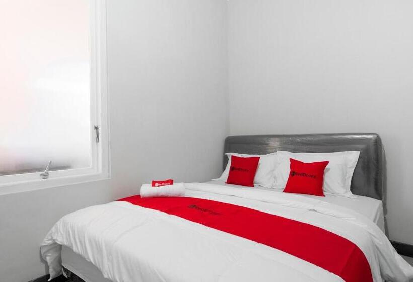 스탠다드 룸, Reddoorz Near Batik Tulis Celaket 2