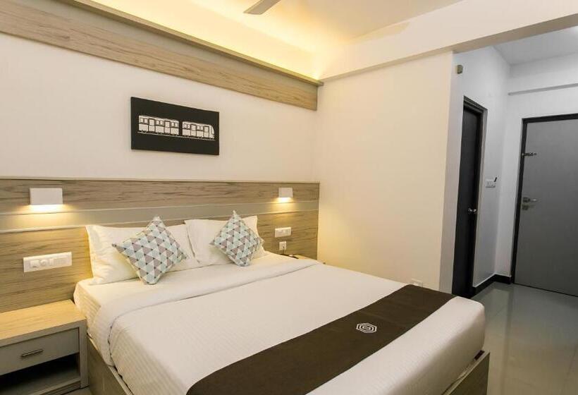 Номер Deluxe, Sapphire Club Metro