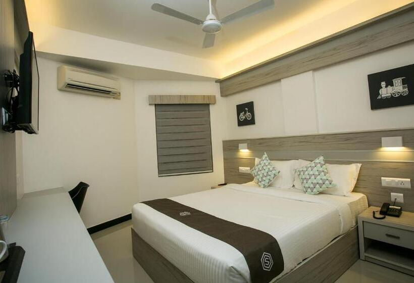 Номер Deluxe, Sapphire Club Metro