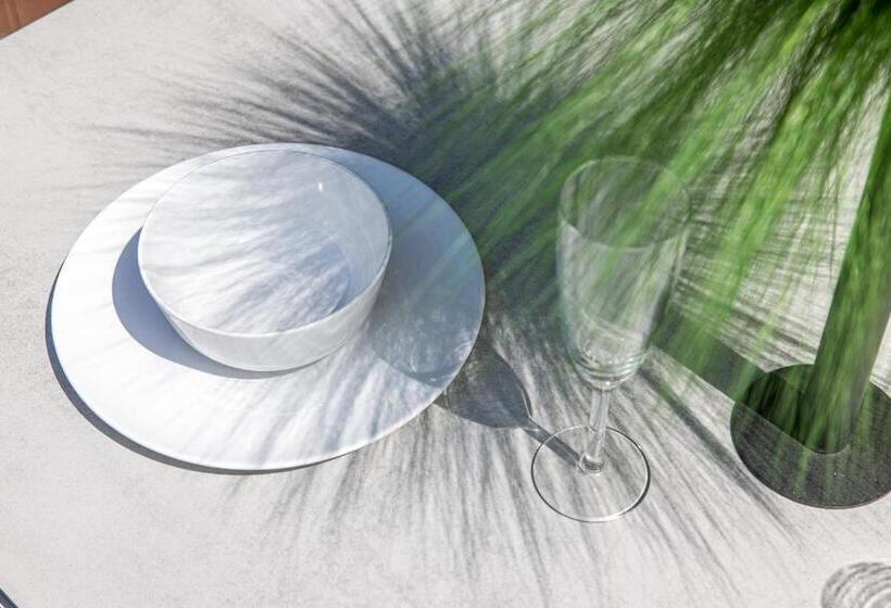 Standard Triple Room with Terrace, Villa Aido