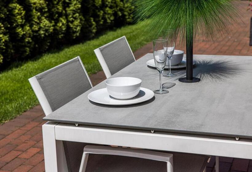 Standard Triple Room with Terrace, Villa Aido