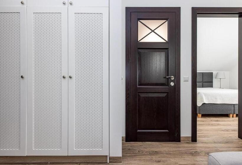 سوییت, Villa Aido