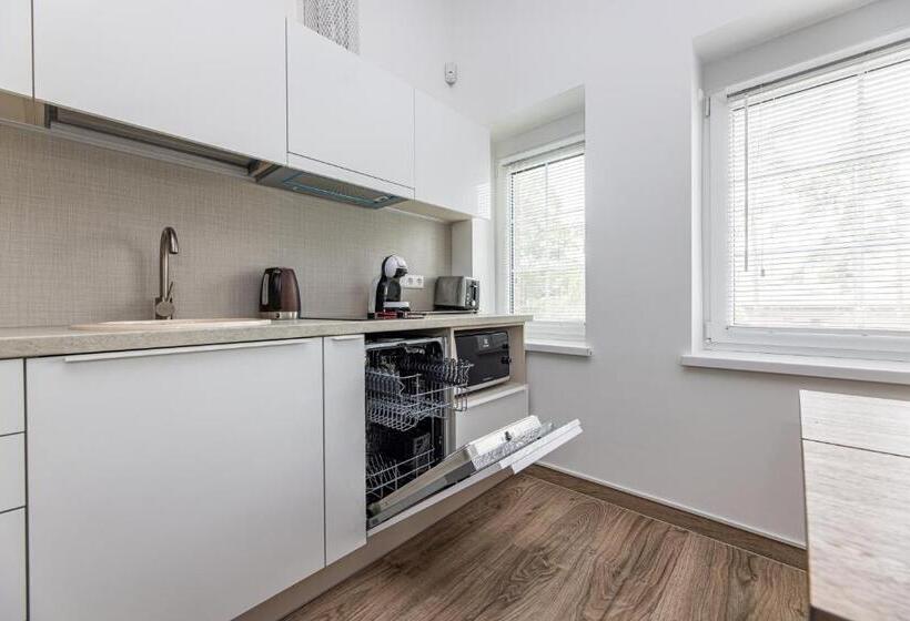 سوییت, Villa Aido