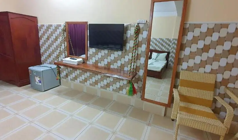 اتاق خانوادگی, Nhà Nghỉ Việt Nga