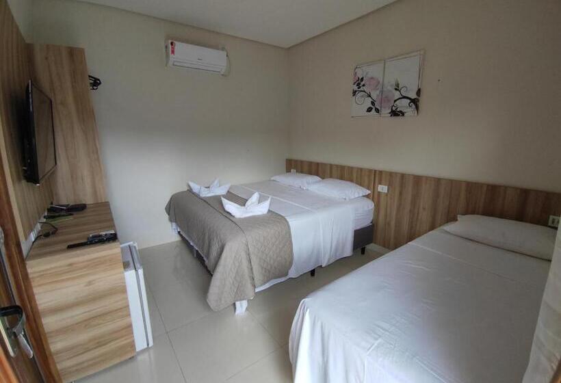 スーペリアトリプルルーム, Pousada Das Rosas