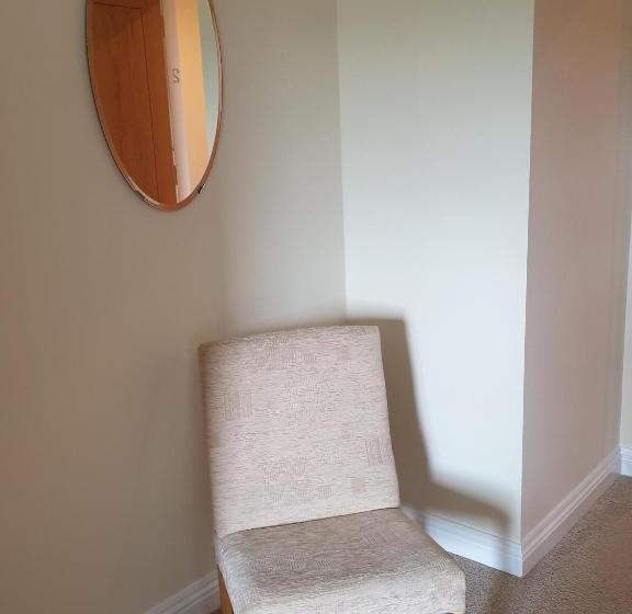 غرفة قياسية, The Old Red Lion