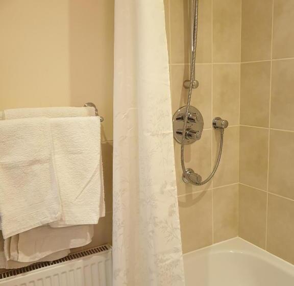 غرفة قياسية, The Old Red Lion