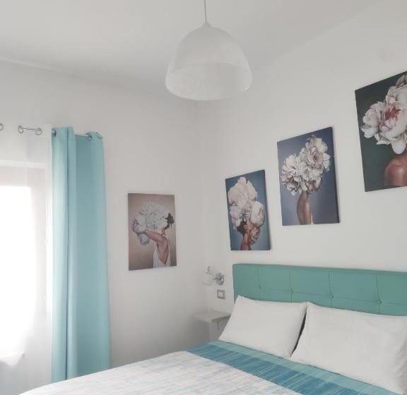 חדר דחוקס עם מיטת קינג, Sisinedda