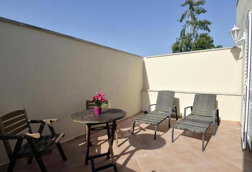 جناح مزود بتراس, Cal Roig Hotel Rural