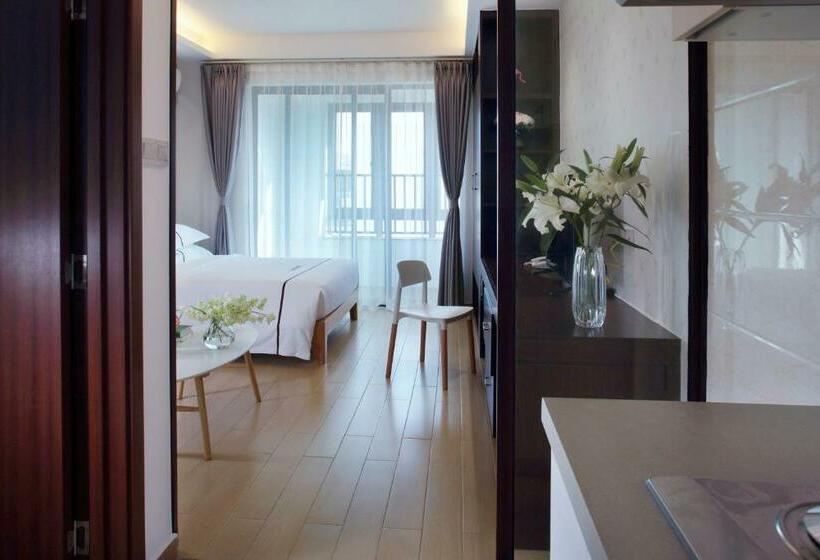 غرفة قياسية سرير ملكى, Care Residential