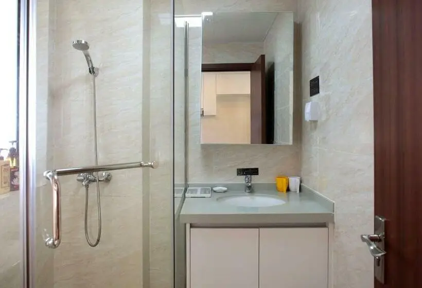 اتاق استاندارد, Care Residential