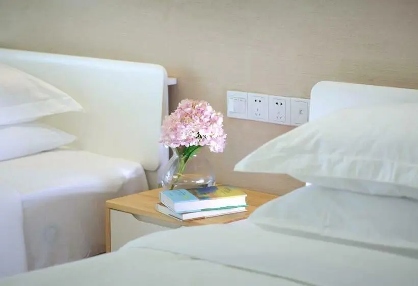 اتاق سوپریور, Care Residential