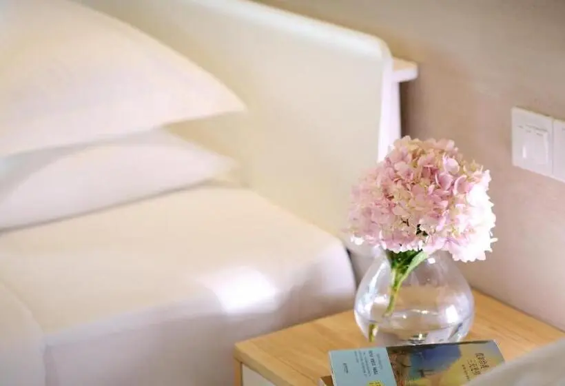 اتاق سوپریور, Care Residential