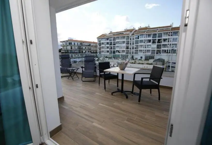 Suite with Terrace, Ocean Lounge